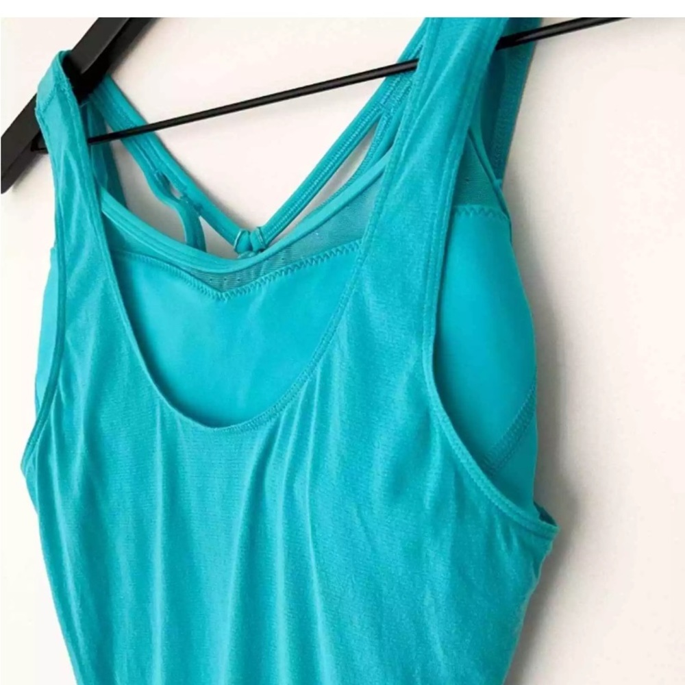 Lululemon 2 in 1 Bra/Tank combo sz4